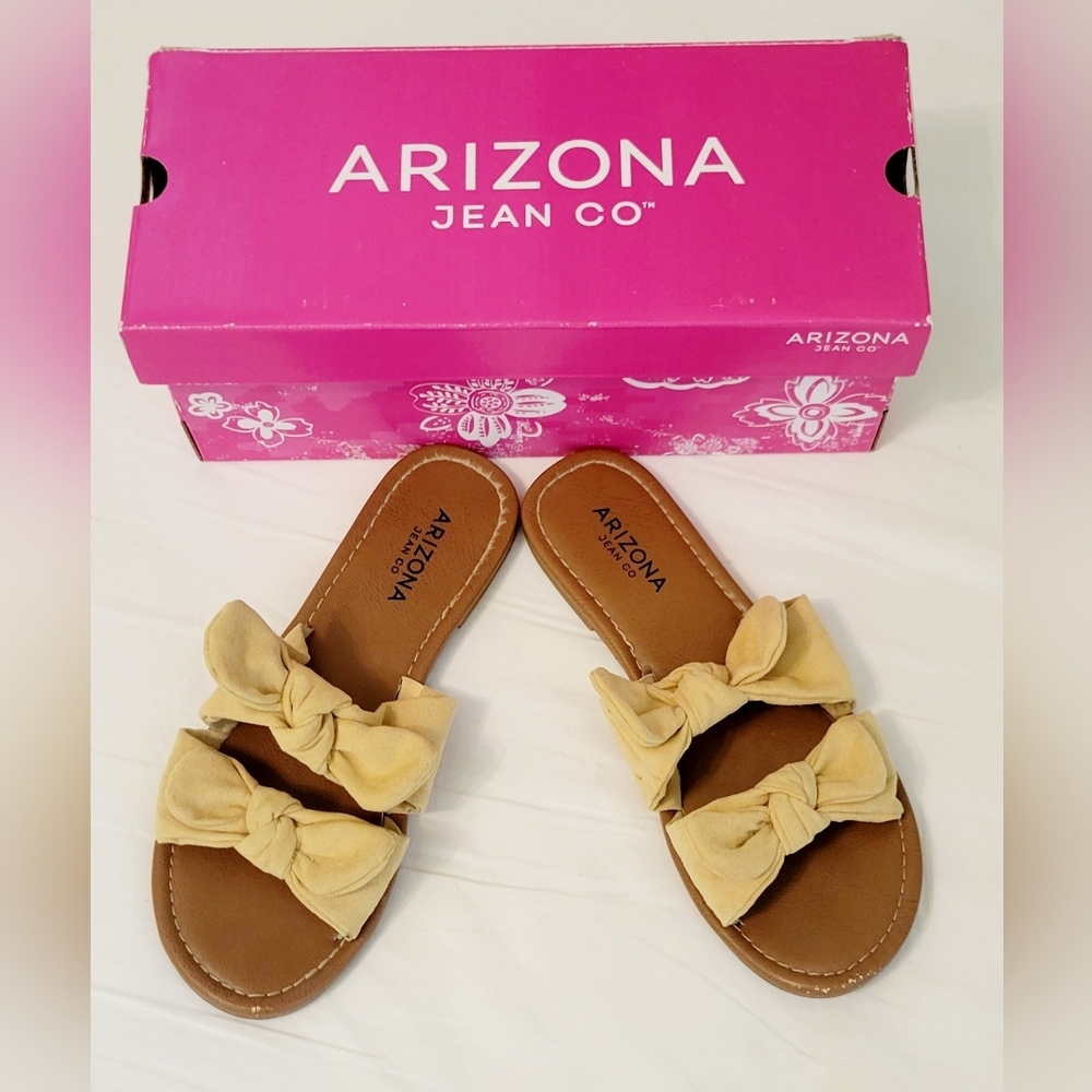 Arizona Jean Co. AZ Gill Sandals Royal Yellow Women's Size 6.5 Slides Slippers